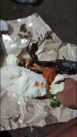 Ngono kok iseh krungu omongan sing ra menakne ati 😌 #komunitastrukindonesia #literasitruck #storytruk #galeritruknusantara #trukmaniaindonesia 