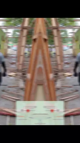 “Kelihatan jalan santai, padahal lagi ngawasin proyek.” Kalau arsitek jalan ke lapangan tuh, gayanya kayak lagi catwalk… tapi isinya ngitung bata sama ngecek bekisting 😅 SKALA Architecture Studio Biar sekolahnya makin kece, anak-anak makin semangat belajar! 📍 Rokan Hulu 📞 Mau konsultasi? DM aja 👌