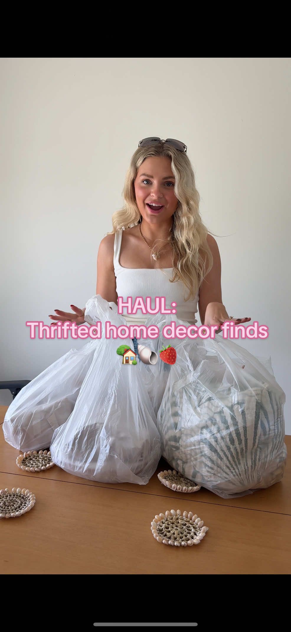 Filling my home with thrifted pieces is so much fun! 🤍 #thrifting #thrifthaul #homedecor 