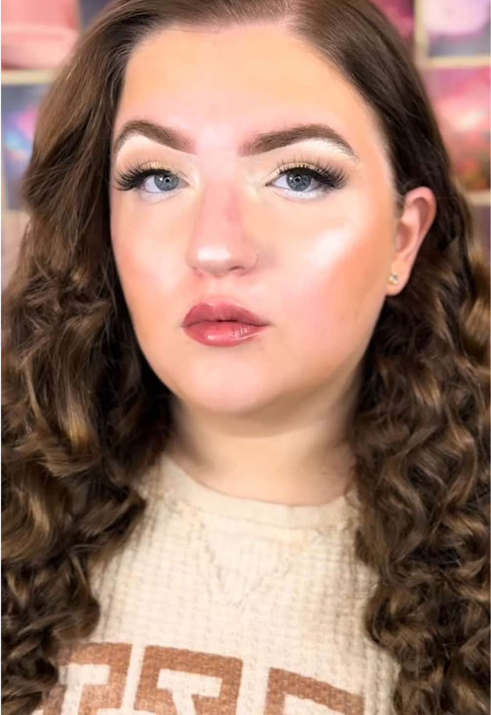 happy monday! have an amazing week 💕✨ @ColourPop Cosmetics eyebrow gel  @Maybelline NY super fluff brow mousse + fit me pressed powder  @Juvia’s Place eye primer  @moiracosmetics cosmic desire eyeshadow palette  @LA COLORS Cosmetics white eyeshadow pencil + lashes  @Haus Labs mascara + concealer  @LYS Beauty cream bronzer stick  @tarte cosmetics liquid blush  @Tower 28 Beauty serum concealer  @NYX Professional Makeup buttermelt highlighter + the face glue spray  @Morphe Cosmetics soulmatte lip liner in shade Bella  @essence cosmetics lip peptide serum  #makeup #makeuplook #makeuptok #creatorsearchinsights #makeupoftheday 