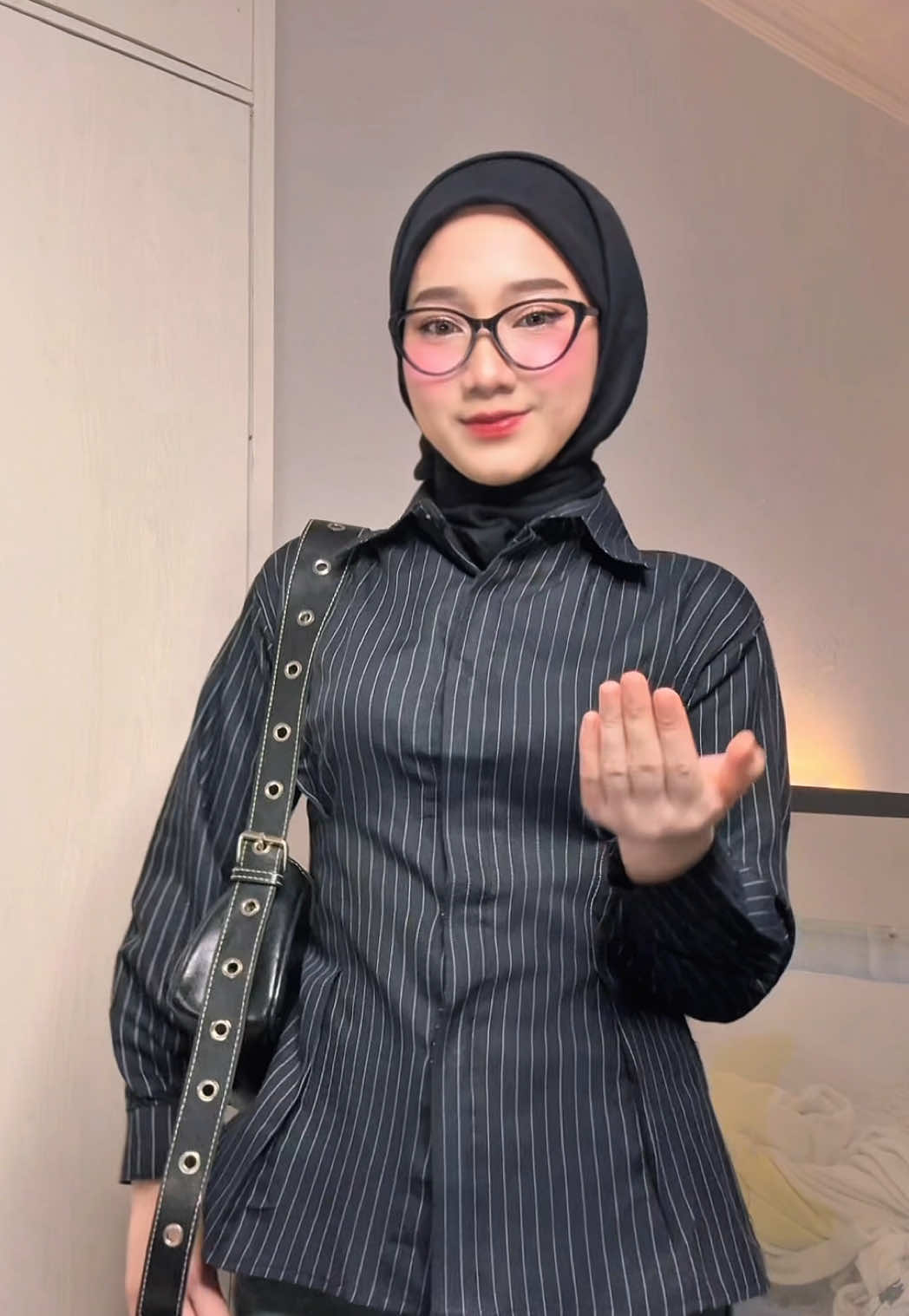 Buruan co woyyy demi apa dari 100 rb jadi 50 rb annn😭❤️‍🔥 #stripeshirt #fitted #kemejawanita #rekomendasioutfit #fyppppppppppppppppppppppp 