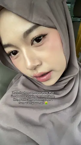 leave👋🏻me👋🏻alone👋🏻