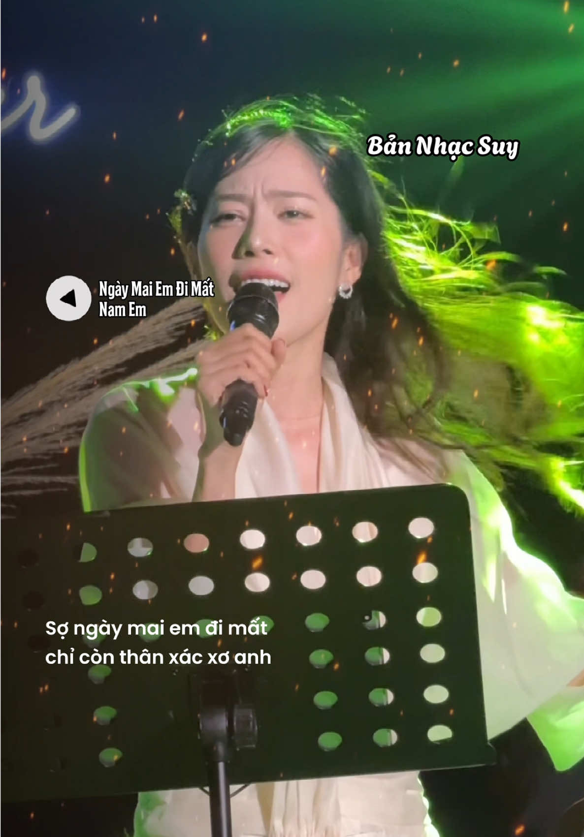 Sợ ngày mai em đi mất chỉ còn thân xác xơ anh… “Ngày Mai Em Đi Mất - Nam Em” #ngaymaiemdimat #namem #BanNhacSuy #xh 