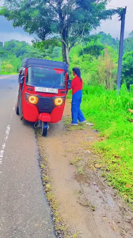 දැක්කම ඇස් අහකට ගන්න හිතෙන්නෙම නැති ඒවා❤️#foryoupage #viral #fyp #tuktuk 