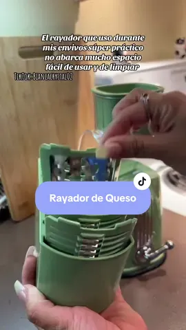 El rayador que uso durante mis envivos súper práctico no abarca mucho espacio fácil de usar y de limpiar ❤️ #susteas #cheesegrater #tiktokad