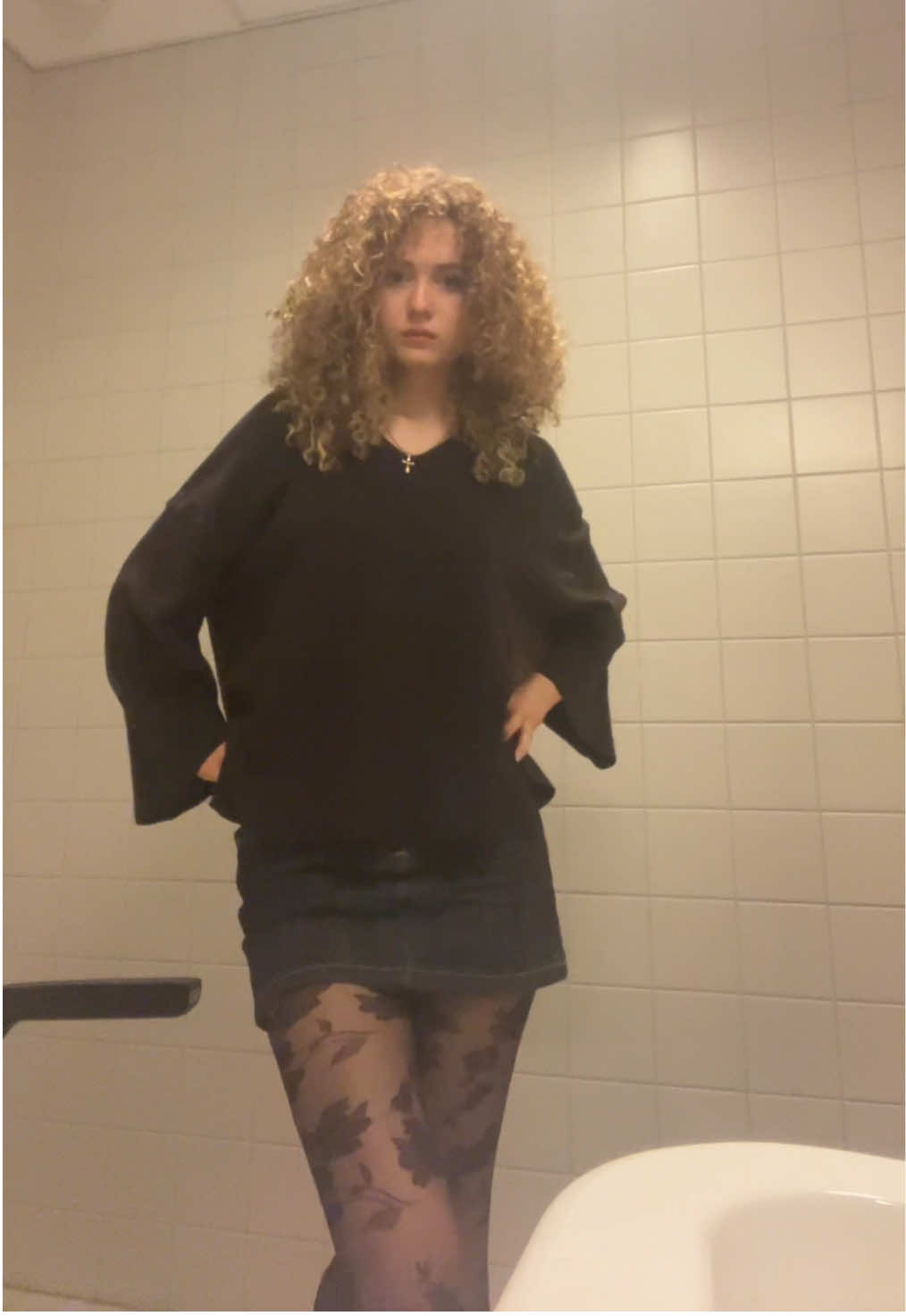 #curls #curlyhair #OOTD #fypシ゚ #autumnoutfits  