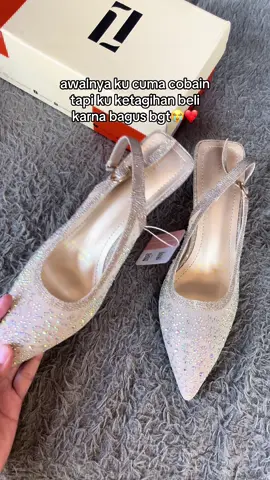ayo beli buat kondangan, wisuda, lamaran 🥰🫵🏻 #promomakangajian #heelswanita #heelsmurah #lawrensiaheels  