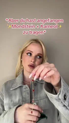 Mondstein gibt dir die Klarheit, Menschen so zu sehen, wie sie wirklich sind, und Karneol stärkt dein Selbstvertrauen und Selbstwertgefühl, sodass du nicht das Bedürfnis verspürst, zu denen zurückzukehren, die dich nicht schätzen. #mondstein #karneol #kristallschmuck #edelsteinschmuck 