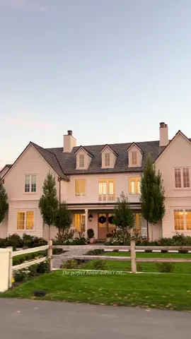 The perfect house doesn’t exi… #HouseAesthetic #PrettyHouses #CharmingHomes #OnceUponAHouse 