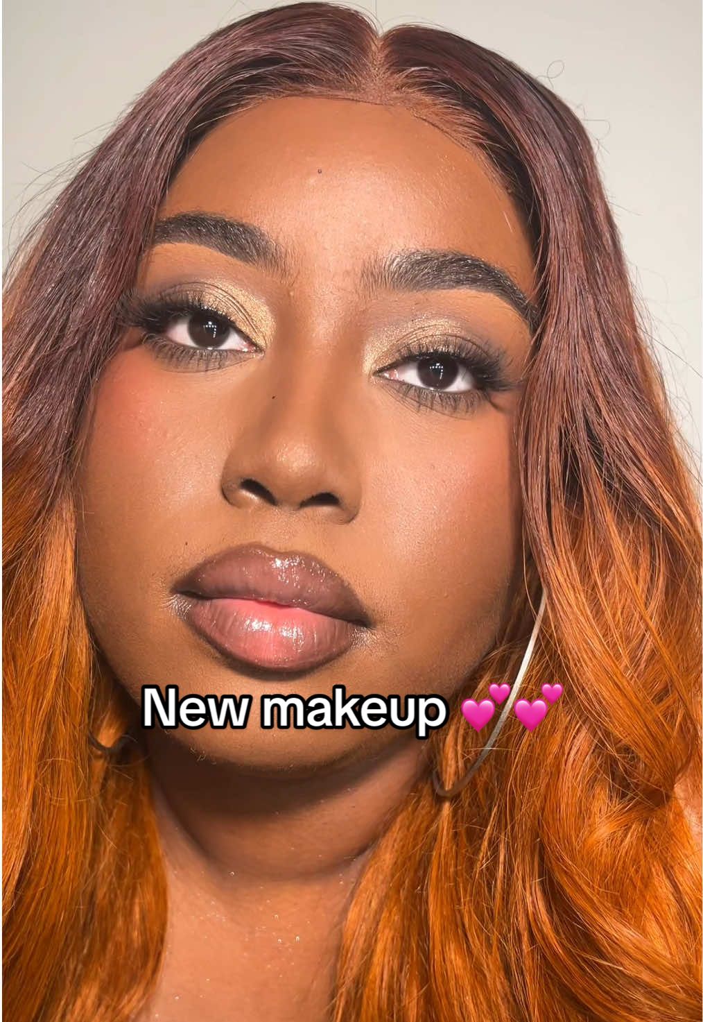Products linked in my showcase ✨ Full face of NEW makeup releases 💜 products mentioned: L’Oreal hylauronic acid + vitamin C moisturizer, too faced newly formulated born this way foundation “tiramisu,” Huda beauty easy bake setting powder duos “pink pumpkin,” Morphe eyeshadow palette “flickering sands,” lip liners “trendsetter” “nightcap” & lipstick, one size Boucle finishing powder “dark deep,”& Danessa Myricks setting spray ✨@loréal paris usa @Morphe Cosmetics @DanessaMyricksBeauty @Huda Beauty @ONE SIZE BEAUTY @Too Faced #newmakeup #makeuprecommendations #makeuptutorial #fyp 