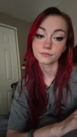 Someone said I need to do a facial expression challenge with this audio. #fyp #thishowagirlbe #draft 