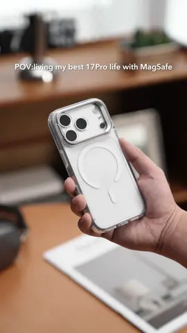 POV: when you get used to MagSafe around…#esrtech #esriphone17 #esrmagsafe #esrqi2 #foryoupage 