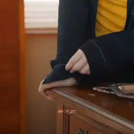 ضحت بي نفسيها مشان الحفره 🥺🩸#الحفره_çukur 