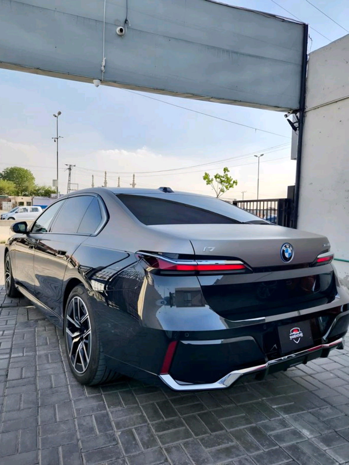 BMW 7 Series 🖤#bmw #7series #car #cartiktok #vairal 