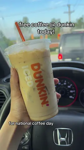 i ❤️ dunkin #fyp #dunkin #nationalcoffeeday #coffee #viral 