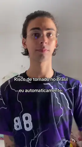 Risco de tornado no Brasil, ela marcou uma geração né kkk