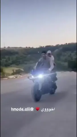 اللهم يا سامع دعاء العبد إذا دعاك، يا شافي المريض بقدرتك، اللهم اشفه شفاء لا يغادر سقمًا، اللهم ألبسه لباس الصحة والعافية يا رب العالمين، اللهمّ إنّي أسألك من عظيم لطفك، وكرمك، وسترك الجميل، أن تشفيه وتمدّه بالصّحة والعافية. اللهمّ ألبسه ثوب الصّحة والعافية، عاجلًا غير آجلٍ يا أرحم الرّاحمين