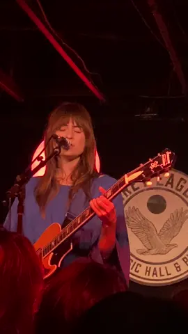 throw back to this intimate show. this was only two years ago and now she’s playing huge venues. #fayewebster #halfofme 