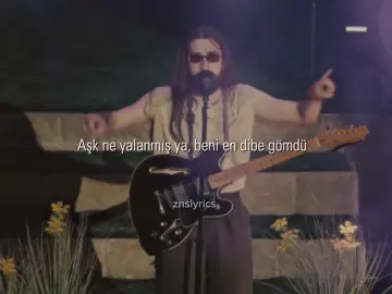 Sevdim, yalan oldum #znslyrics #lyrics #emrefel #vedatürküsü 