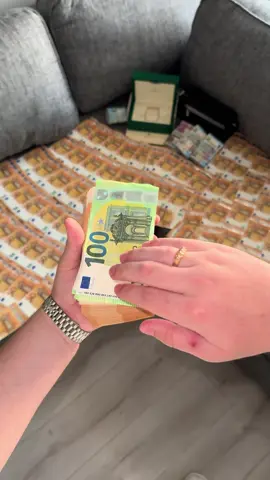 #money #rich #euro #cash #viral 