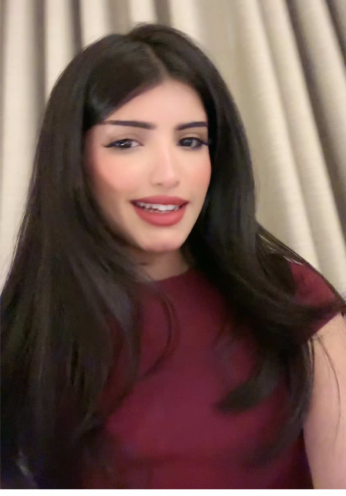 #لو_انعمي_ما_انتمي_لغيره_لا_لا #كرنجيات #جنون #😝😝😝 #لابسه_عنابي_تبي_تجنن_اعصابي 