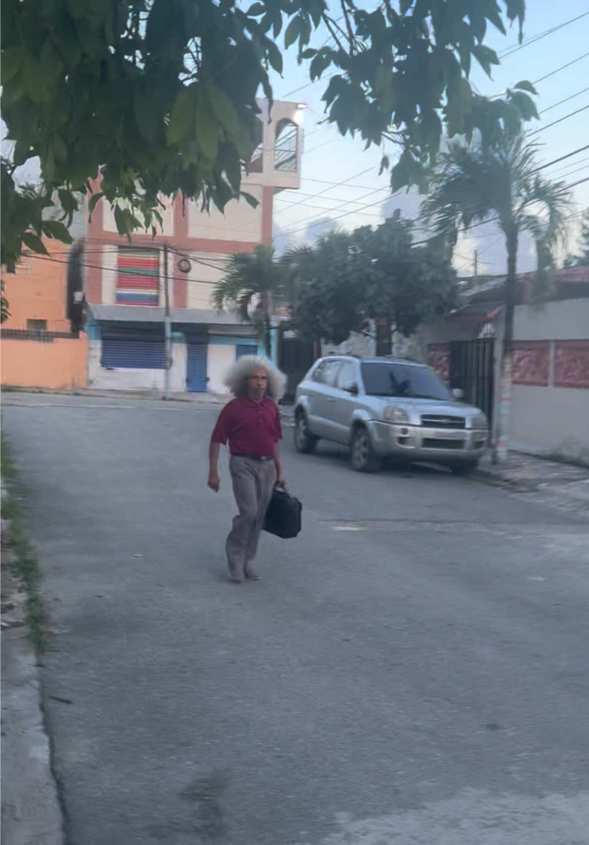 Este se ve más cansado sí o que?  #paratii #fypシ゚ #tiktok #viral #republicadominicana 