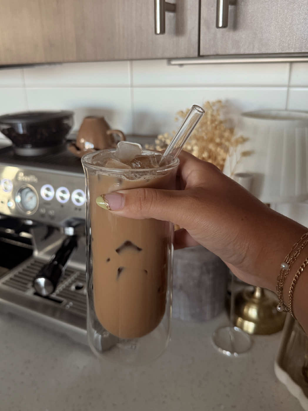 happy coffee day☕️ #coffee #coffeetiktok #breville #nationalcoffeeday #athomecoffee 