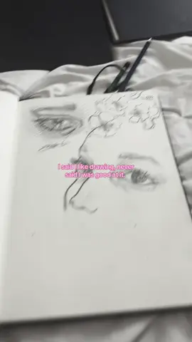 I don’t really like this sketchbook but it’s okayyy. Also those are my eyes so pls don’t re draw them 😭 #Art #Drawing #fyp #pourtoi #random 