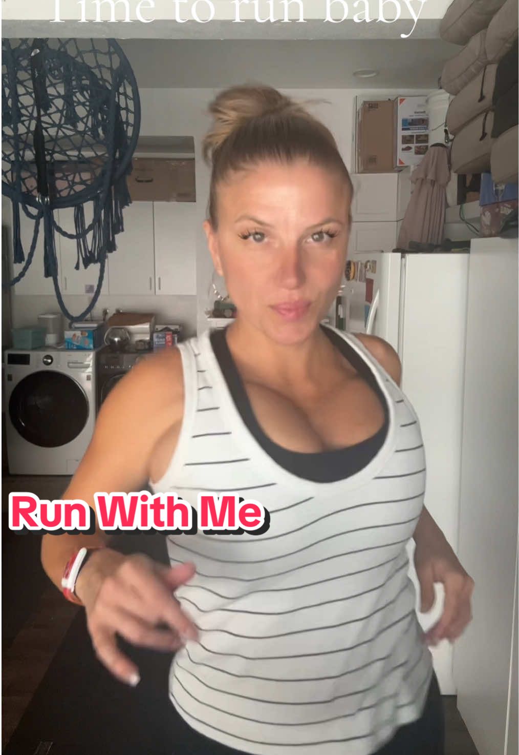 Let’s run. Happy Monday! #seejenrun #spicyrun #runwithme 