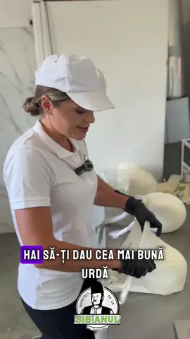 V-am făcut poftă ? 🥰😋 LOCAȚII BUCUREȘTI:  📍Kaufland Pipera, Bd. Pipera 📍Kaufland Vitan (Mihai Bravu), Strada Racari 5 📍Kaufland Pallady , Bulevardul Theodor Pallady 51  📍Kaufland Soseaua Olteniței 388 (Aparatorii Patriei)  📍Kaufland Bucurestii Noi , Bulevardul Bucurestii Noi 50 B  📍Kaufland Ferentari, Calea Ferentari 62  📍Kaufland Brancusi, Strada Valea Oltului  195 📍Piața Obor, Hala Nouă (la etaj) 📍Carrefour Colentina, Șoseaua Colentina 426 #lasibianul #bucuresti #clatite #urda #branza 