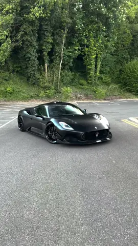 Still playing it on loop @SatinBlackCollection  #Maserati #MaseratiMC20 #CarsOfTikTok #LuxuryCars #CarSpotting 