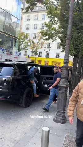Travis Scott in Paris #travisscott #parisfashionweek 