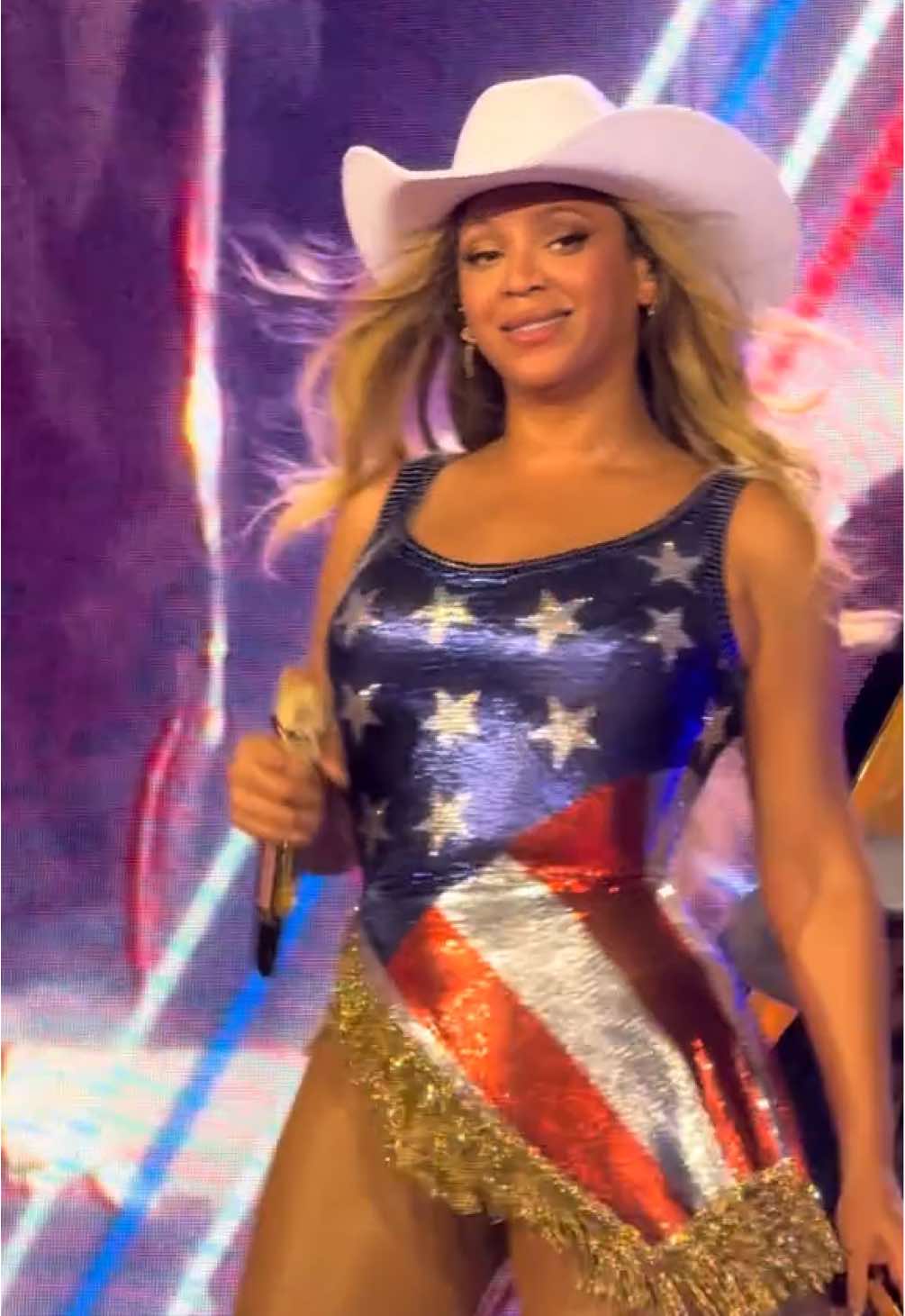 PONY UP! #beyonce #cowboycarter #cowboycartertour #fyp #texasholdem 