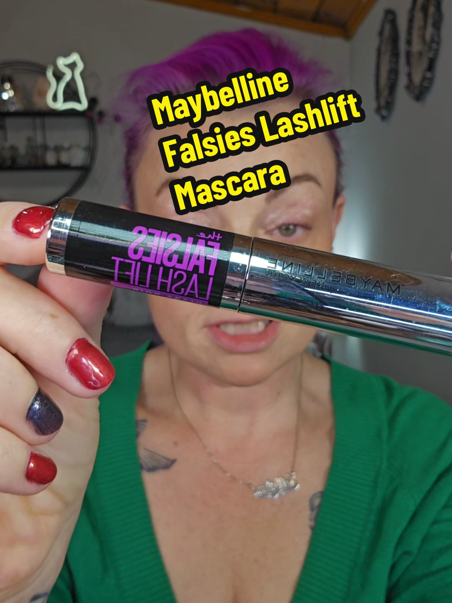 Have you tried the new @Maybelline NY  Falsies Lashlift mascara? I've been reaching for this every day!!  #maybellinepartner #lashlift #mascara #beauty #makeup 