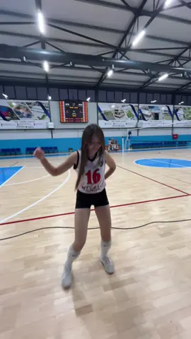 kaç güzelim kaç benden kaç #keşfet #kesfetbeniöneçıkart #volleyball #voleybol 