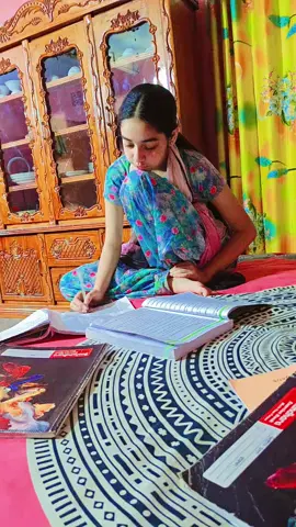 বাসা শুধু বলে পড়ার কথা#foryou #viralvideo #আমি #নওগাঁর #মেয়ে 