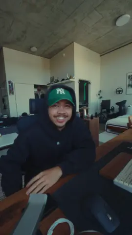 300? 20? 200? Doesn’t matter I still love yall  . . . #smallcreator #creatorsearchinsights #fyppppp #paratiiiiiiiiiiiiiiiiiiiiiiiiiiiiiii #BeNice 