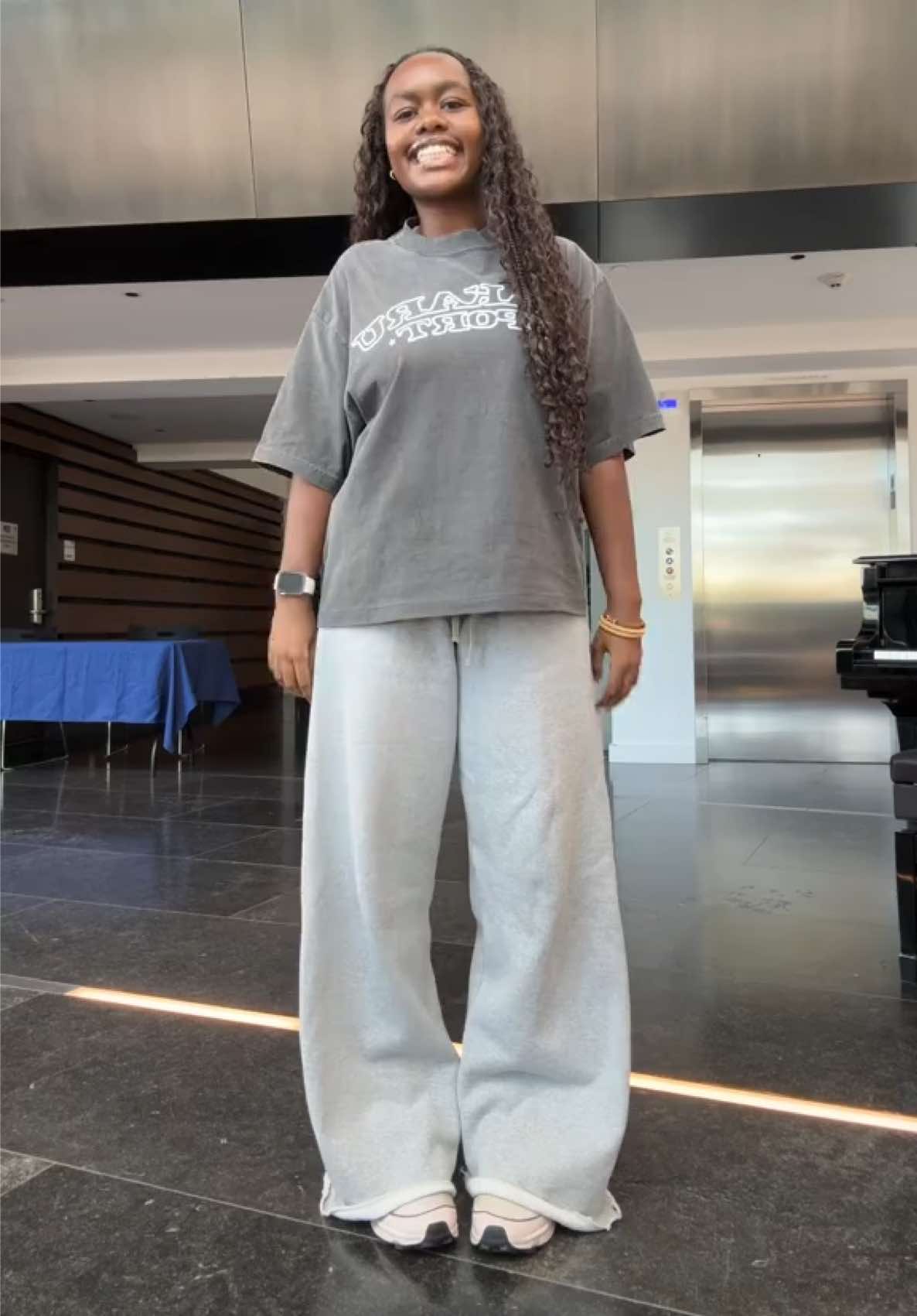 i like to call this one my late to work outfit😛 #OOTD #outfitinspo #styleinspiration #fashiontutorial #fallfashion 