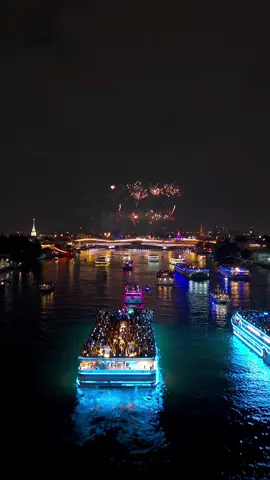 🎆 Bangkok is about to GLOW again!✨ Vijit Chao Phraya 2025 returns Nov 1–Dec 15 with 45 nights of lights, colors & magic along the river. Who’s ready to cruise into the glow? 🚤 👉 Follow us now for stunning reels, insider tips, and all the updates about Bangkok’s most dazzling festival 🌟 The Tourism Authority of Thailand just confirmed Vijit Chao Phraya 2025 🎆  a spectacular 45-day festival of lights, colors & sound along both banks of the Chao Phraya River. From November 1 to December 15, the river will transform into a world-class stage with dazzling shows, riverside activations, and special hotel & cruise packages 🚤💡 Organizers expect 1.5 million visitors and more than 500 million THB in revenue, with big names like ICONSIAM and ASIATIQUE The Riverfront joining in. From immersive light displays to photo & video contests, this is set to be one of Bangkok’s most iconic end-of-year celebrations 🌟 Who’s ready to cruise into the glow and be part of the magic? ✨ #BangkokRooftops #VijitChaoPhraya2025 #BangkokEvents #ChaoPhrayaRiver #AmazingThailand       