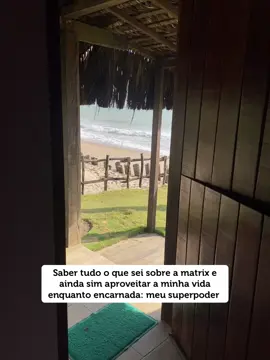 Você tem duas escolhas: ficar aqui sofrendo ou desfrutar do que a vida te proporciona de melhor. Isso tb é escolher a pílula azul ou vermelha. 
