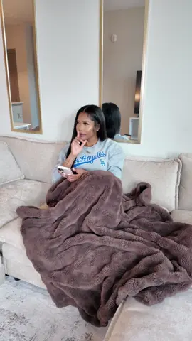 💊 Thinking about pharmacy but don’t know where to start? I’ve been there. That’s why I created Path to Pharmacy, your ultimate guide to navigating the journey. Whether you’re curious, have questions, or just unsure about the process, this book has the answers you’ve been looking for. 📖 Available as an e-book or hardcover – because investing in your future starts with the right tools. ✨ I’ve already walked this path, now I’m making it easier for YOU. Ready to take the first step? Grab your copy today. 🔗 link in bio #PharmakiCoaching #PathToPharmacy #FuturePharmacist #PharmacyJourney #pharmacist  