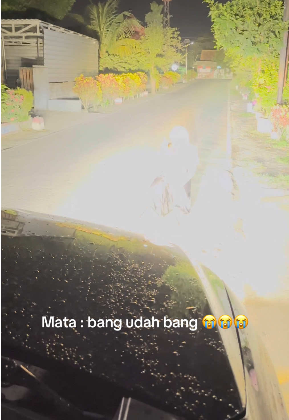 Lampunya 1200 Watt bayangin mata aku kena dim sampe berair sendiri tau di mata😭😭😭 #velocity #biled #wbstoreautolight #aes #pajerosport 