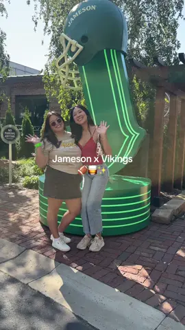 Honestly one of the coolest events I’ve been to in Minneapolis 🙌 Jameson x Vikings had it all: yummy cocktails, good food, fun games, and the cutest swag (yes, we got custom lasered mugs 🥃). Such a vibe!! #VikingsNation #MinneapolisEvents #GameDayVibes #minneapolis #jamesonfootball 