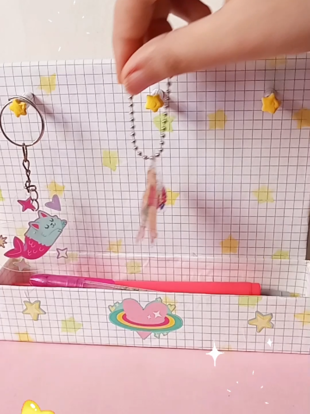 diy desk organiser ✨️💕 منضم للمكتب #DIY #najwadiy #craft #fyp #explore 