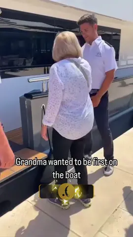 granny first at heaven💀 #counterstrike #cs2memes #cs2 