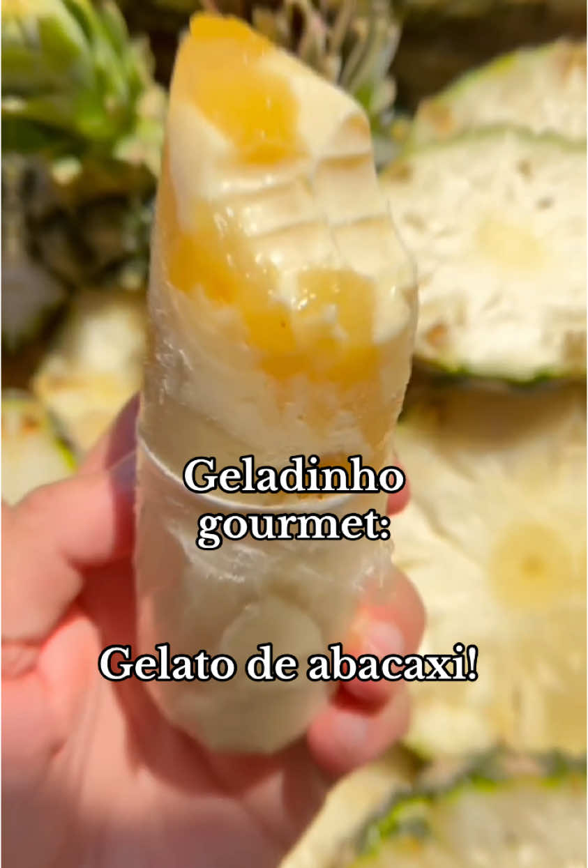 Abacaxi não tem erro: refrescante, brasileiro e marcante! E esse geladinho segue a mesma linha…irresistível e apaixonante. #geladinhogourmet  #sacolegourmet  #confeitaria #doceria #empreender #rendaextra 