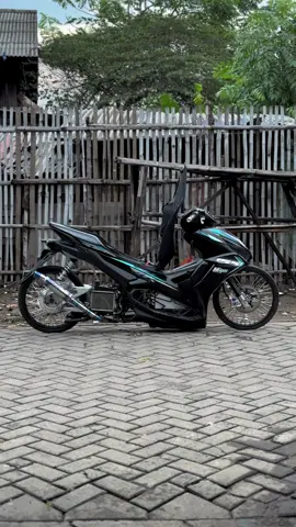 aerox tanpa fotstep 🙌 #penggunaring17 #aerox155 #stretracing #fyp #thailandstyle 