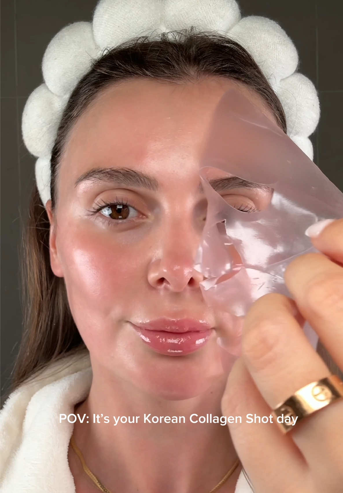 My skin after this 2-step @maldda booster shot + collagen mask 👀✨ 
 
 #boostershot #collagenmask #kbeauty #porecare #maldda
