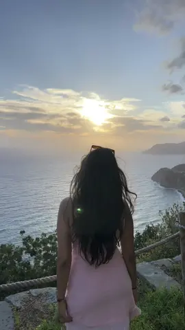 romanticising travelling always lol #fyp #traveltiktok #holidaytiktok #italy #cinqueterre 