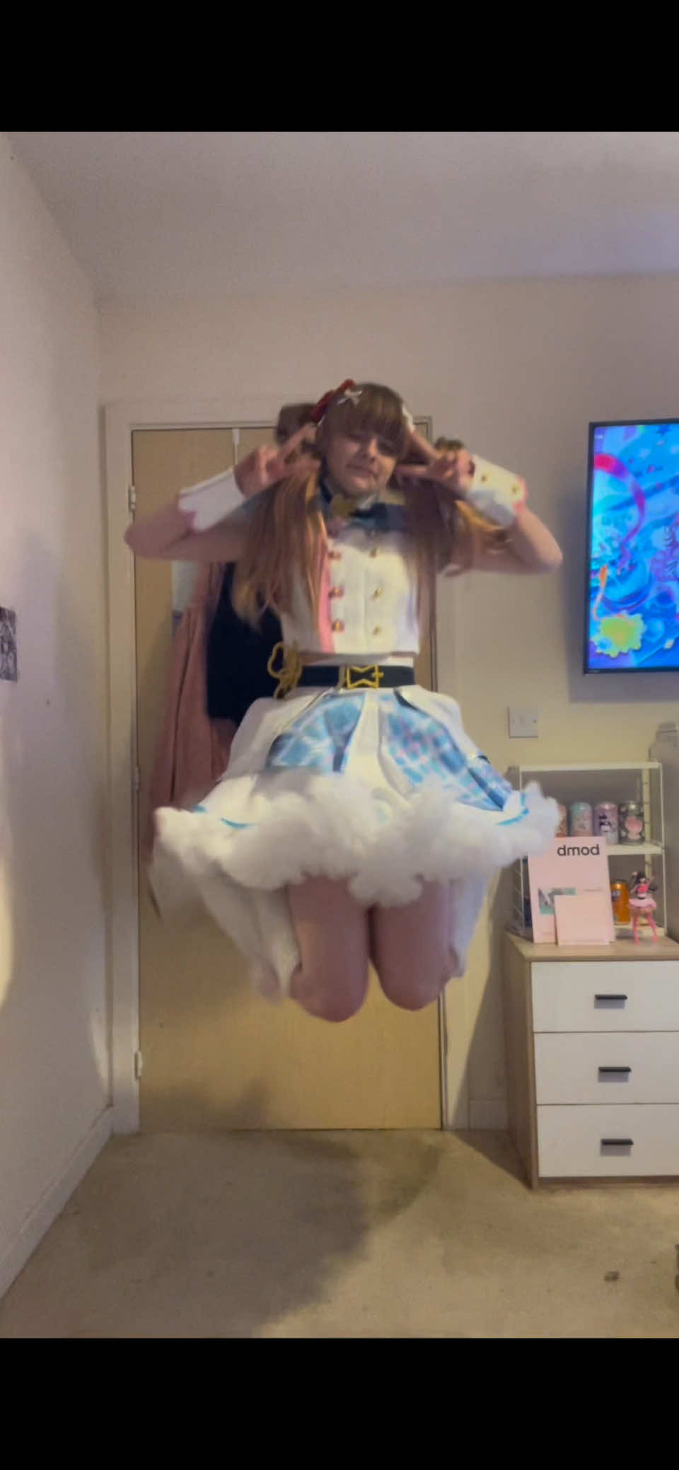 more jump more - more more jump // I love airi so much I decided to bring her cosplay back!! :3 #fyp #foryou #airimomoi #cosplay #pjsk 
